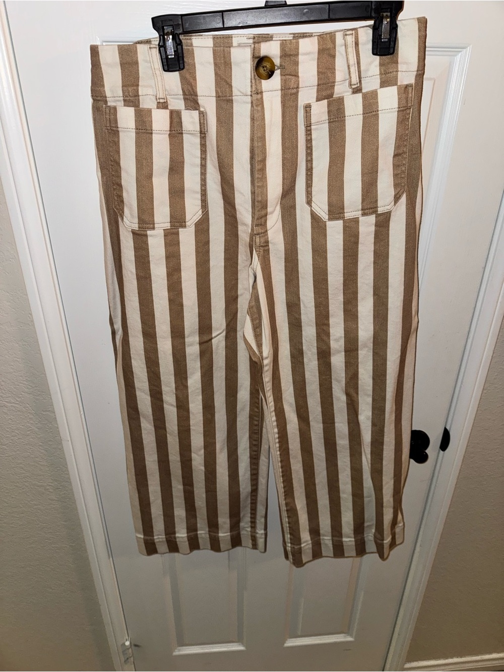 Anthropologie Maeve Striped Wide-Leg Crop Pants in Beige and Cream